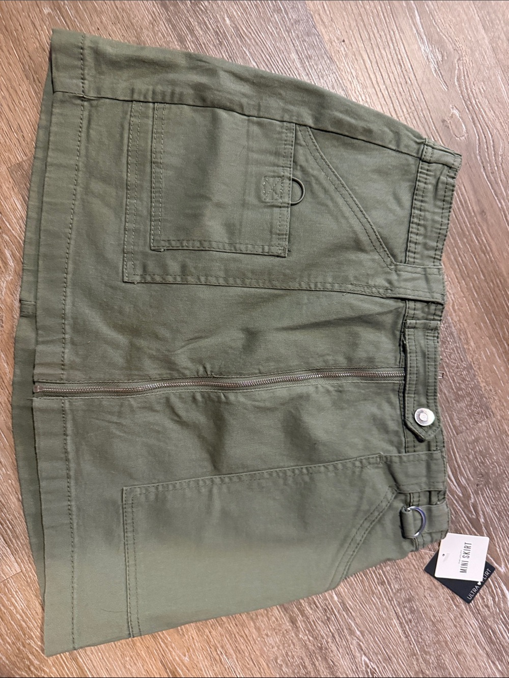 Size M Women’s Ultra Flirt Olive Green Casual Mini Skirt